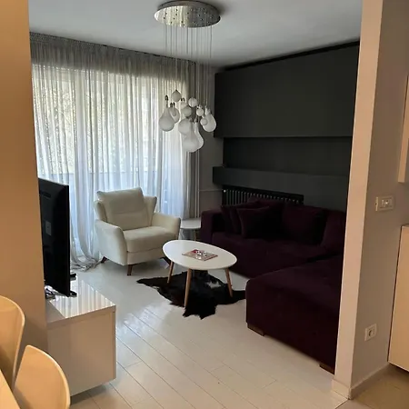 Διαμέρισμα Cozy Luxury